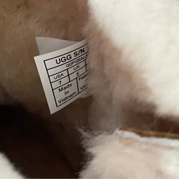 Ugg boots Dae Sunshine Perf women’s 7 brown bootie ribbon - Picture 10 of 10